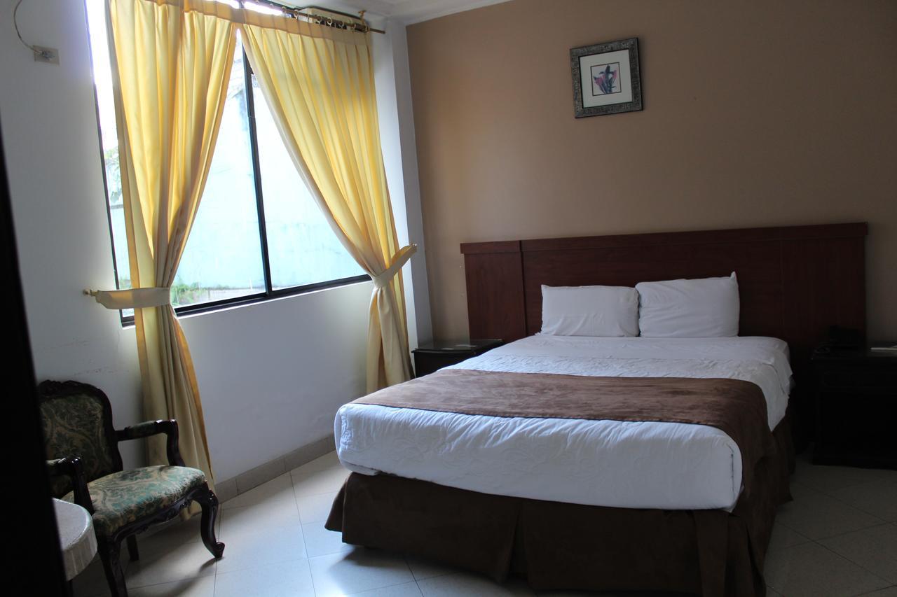 Hotel Christian Palace Tena Luaran gambar